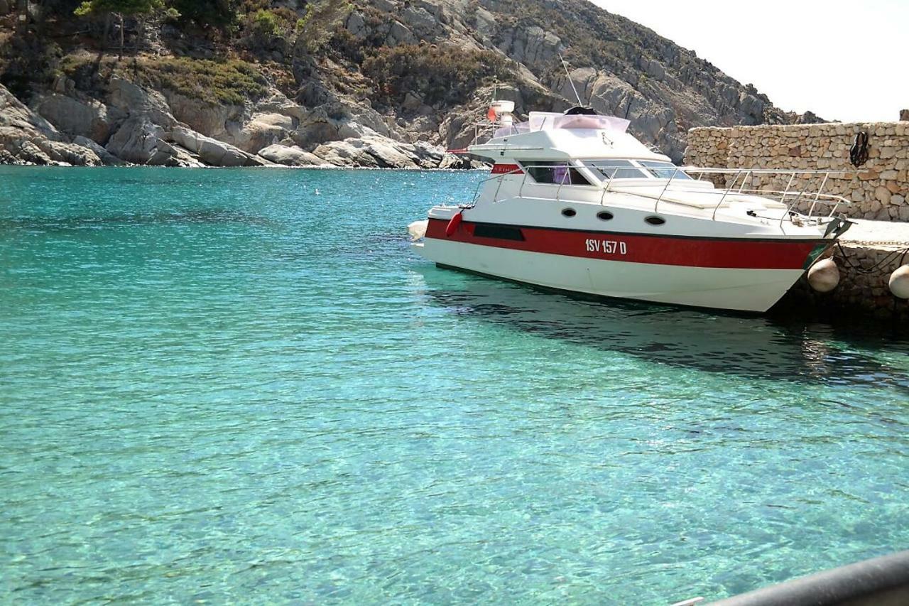 Yacht Suite Марина-ди-Гроссето Экстерьер фото